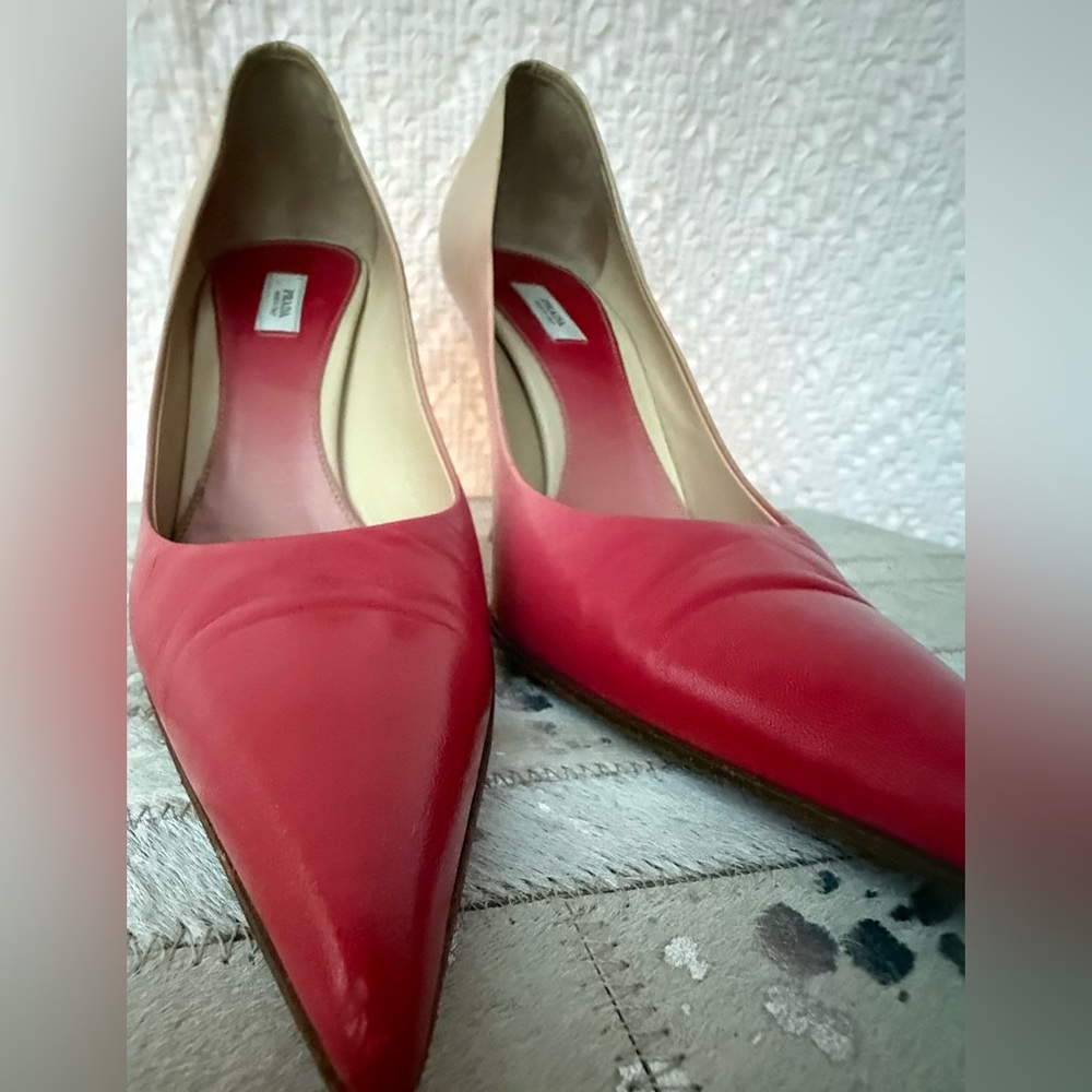 PRADA Ombré Red Pink Nude Pointed Toe Stiletto Pumps 35.5 IT US 5-5 1/2 - Picture 6 of 11
